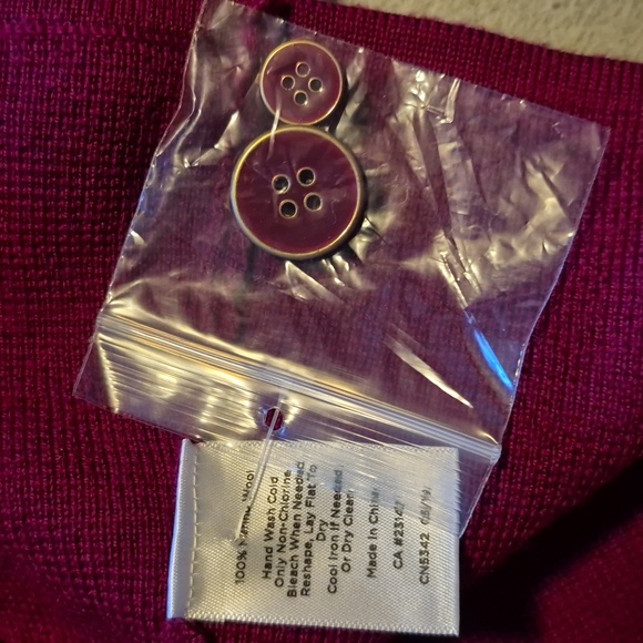 Talbot Pure Merino Wool Cardigan Jacket Sz.LP NWT Burgundy - Picture 8 of 8